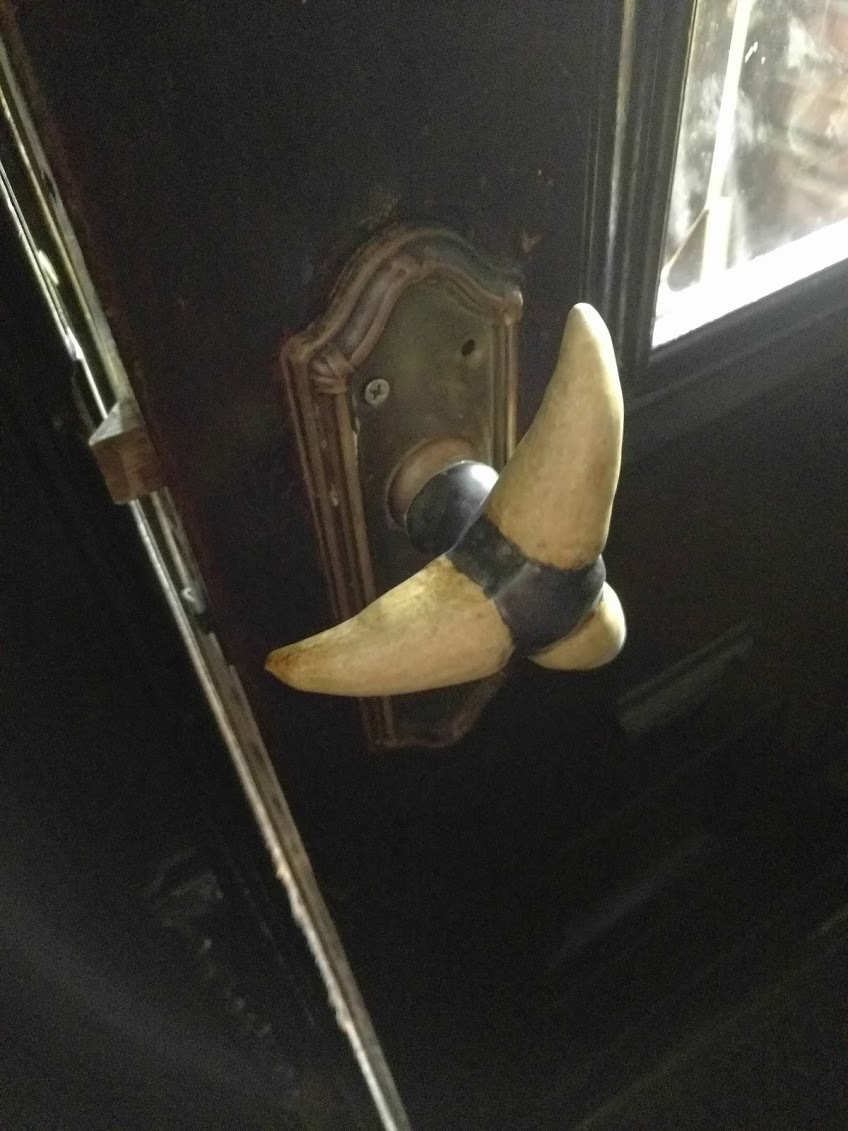 three-horn doorknob